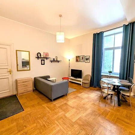 Dzirnavu Downtown Apartment In City Center Рига Екстер'єр фото